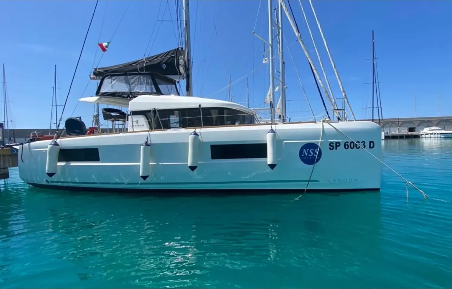 Lagoon 40 (2019)
