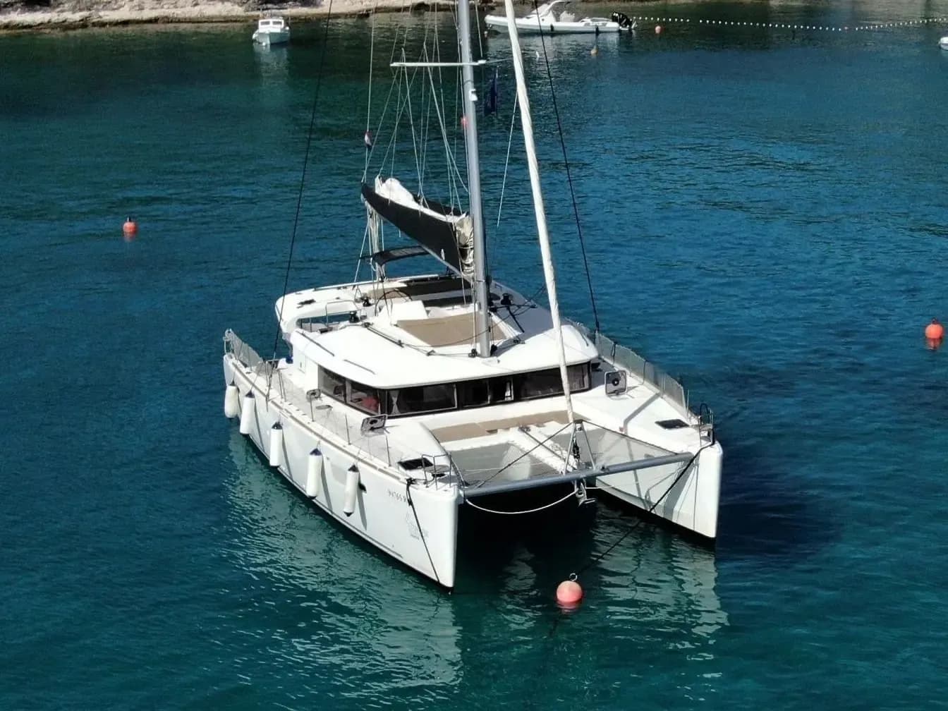 Lagoon 450 Fly (2019)