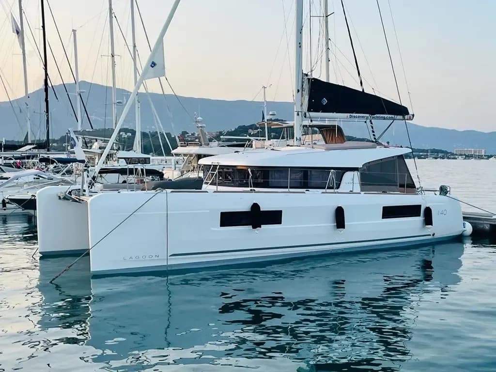 Lagoon 40 (2022)