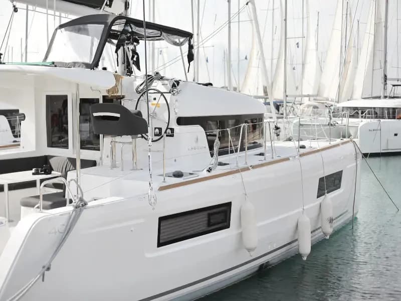 Lagoon 40 (2019)